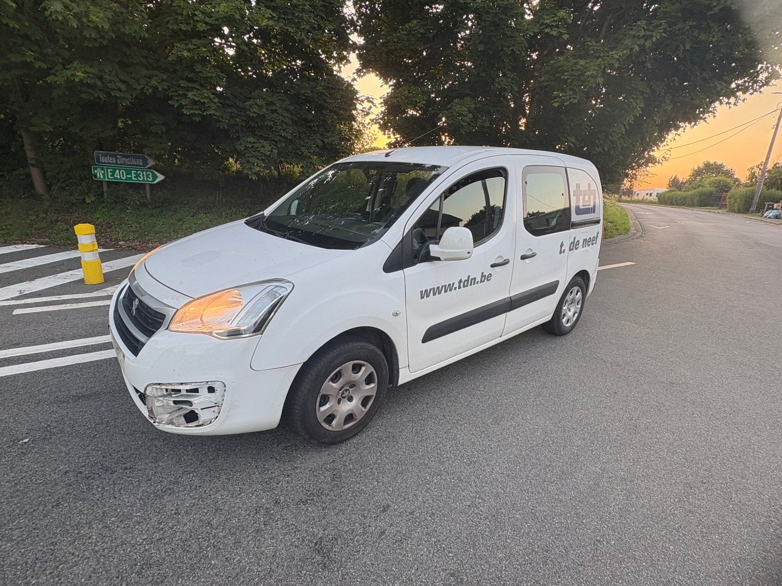 Peugeot partner 5place euro 6b, Parkeersensor, Wit, Bedrijf, 5 deurs