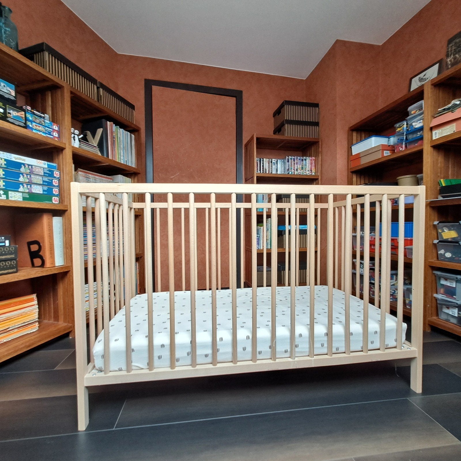 Babybed SNIGLAR IKEA met matras, Kinderen en Baby's, Kinderkamer | Bedden, Ophalen