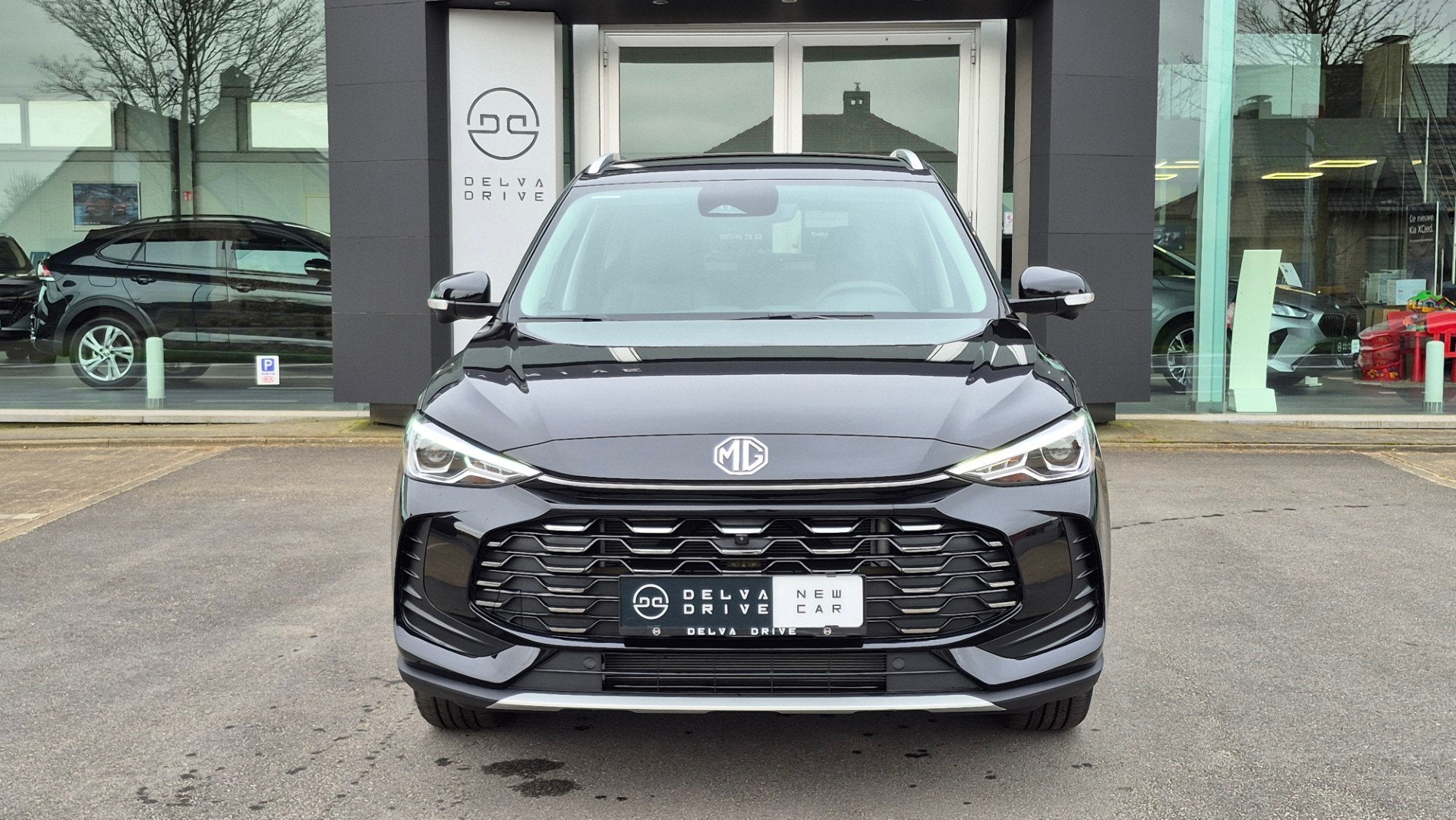 MG ZS 1.5 Hybrid+ Luxury  NEUF ! (automatique), Autos, Entreprise, ZS, Noir, https://public.car-pass.be/vhr/1aac19ce-4fec-4df3-9dd8-5cf04b0b1716