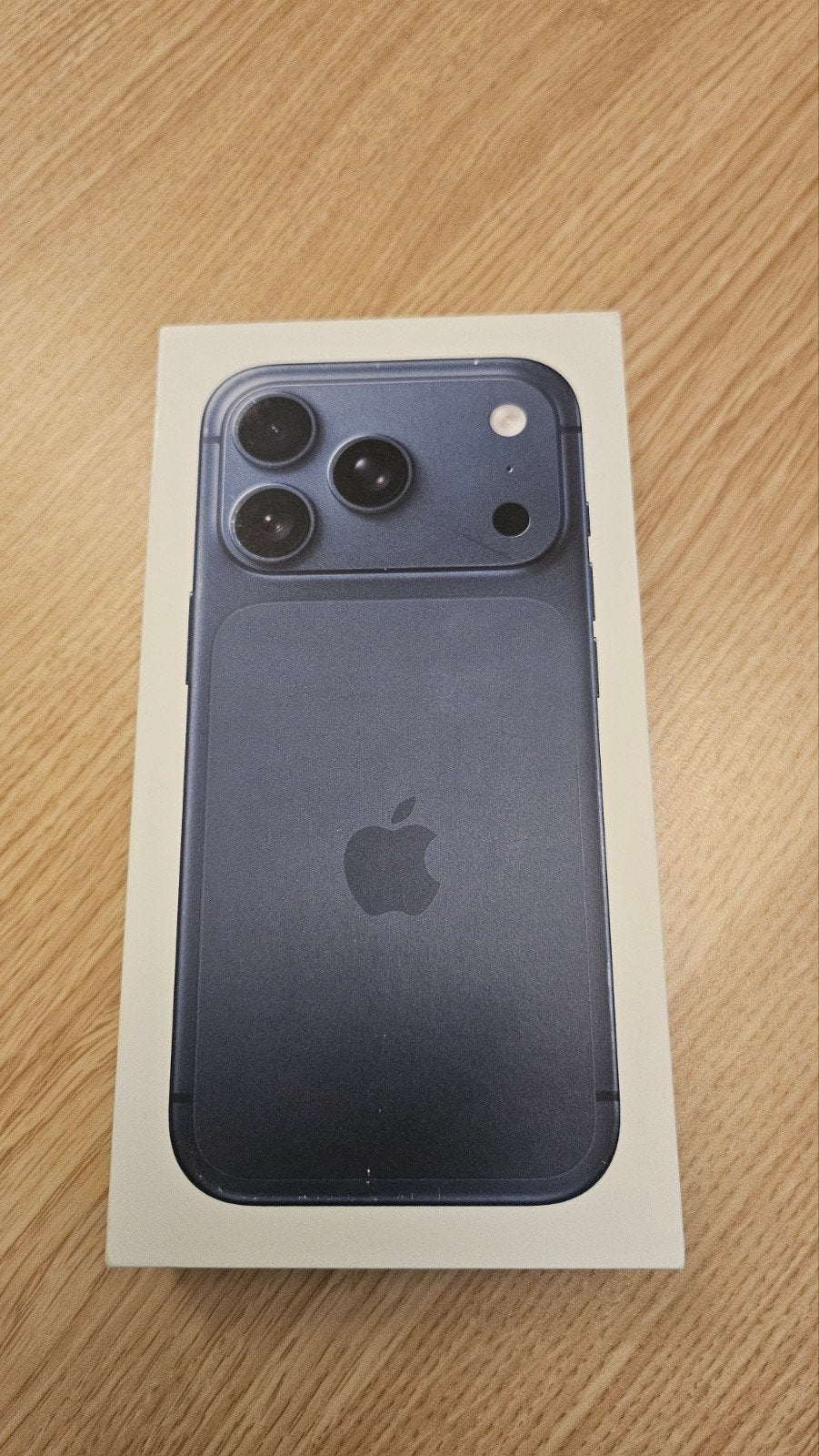 Iphone 17 Pro Deep blue 1 Tera, Télécoms, Téléphonie mobile | Apple iPhone, Neuf, 1 TB, Sans abonnement, Sans simlock, Bleu