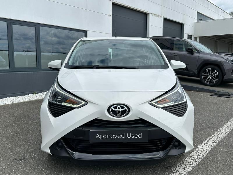 Toyota Aygo x-play2, Autos, Toyota, Achat, Euro 6, Boîte manuelle, 5 portes