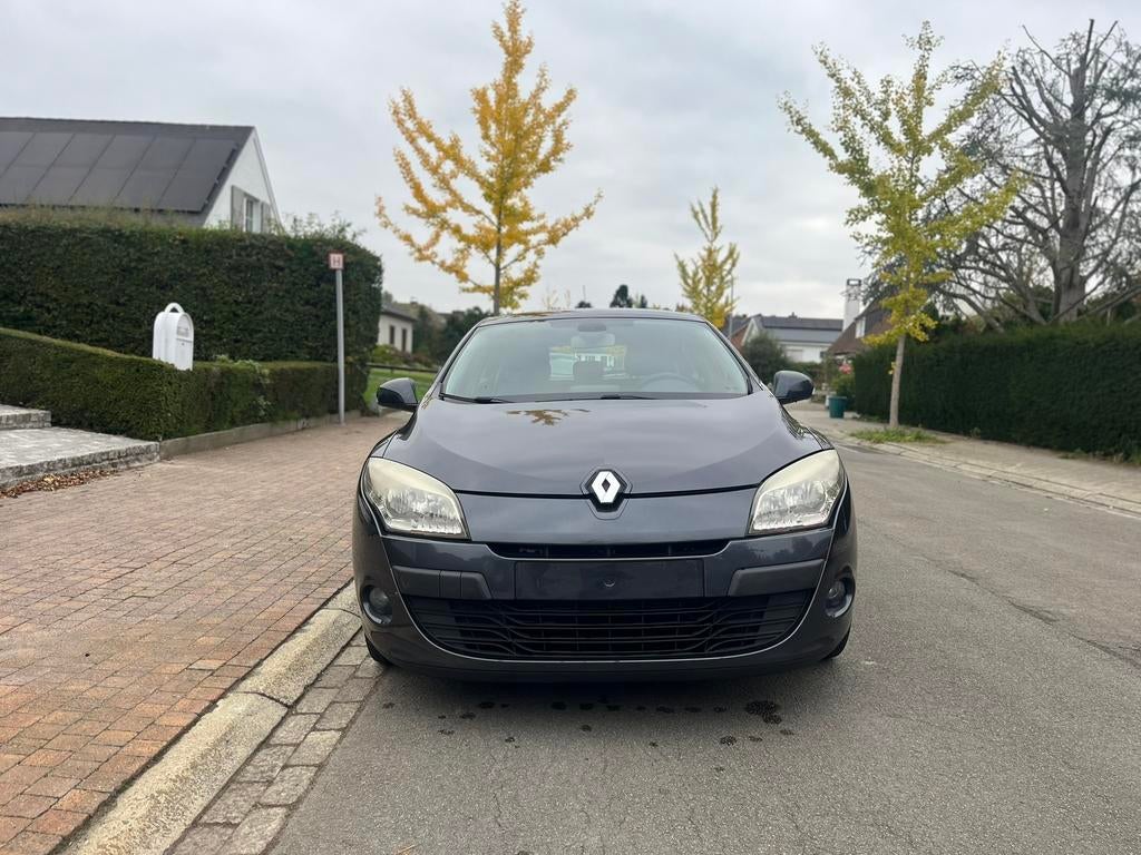 Renault Megane 1.6 Essence Pret a immatraculer, Auto's, Renault, Euro 5, Stof, Zwart, Blauw