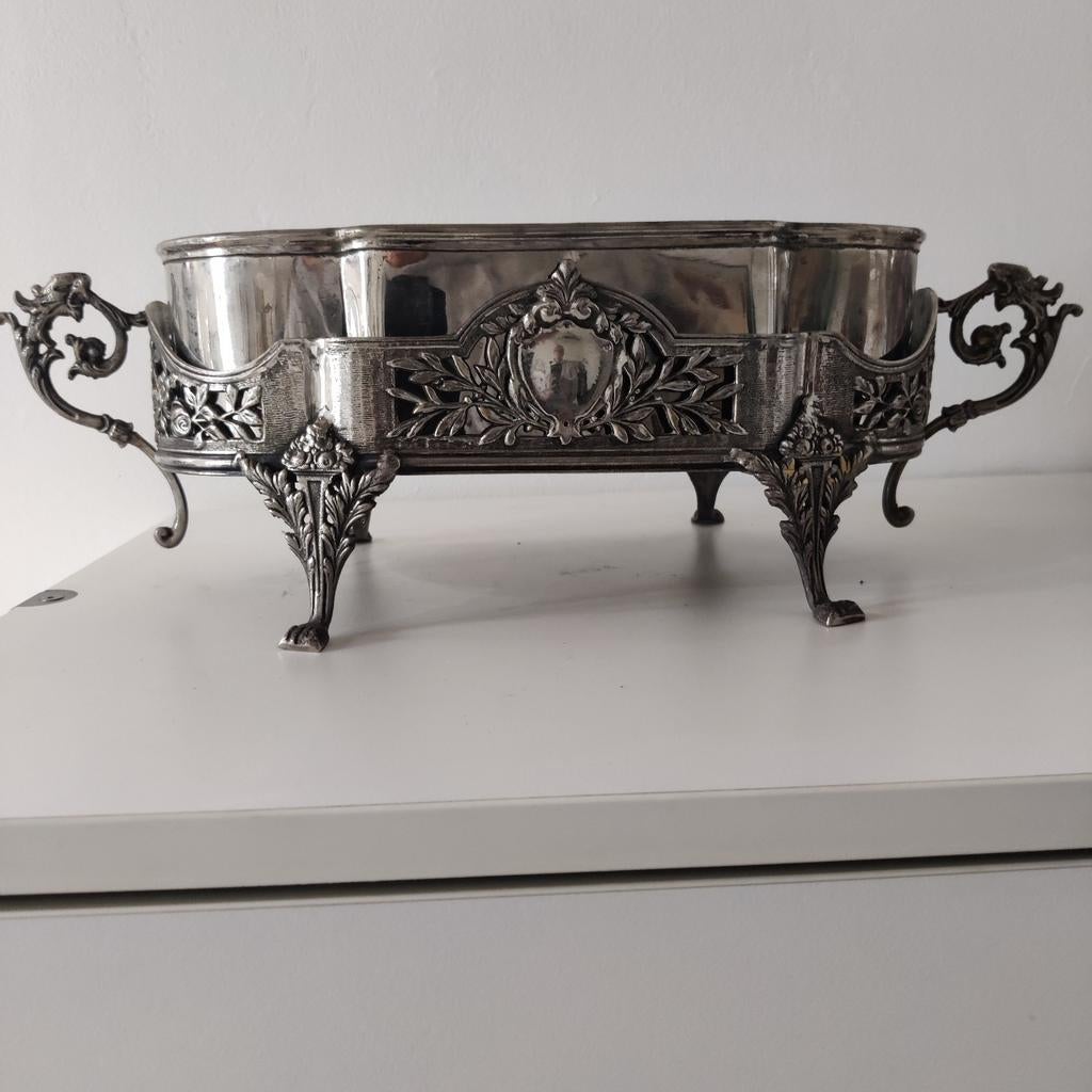 Art nouveau verzilverde jardiniere, Ophalen