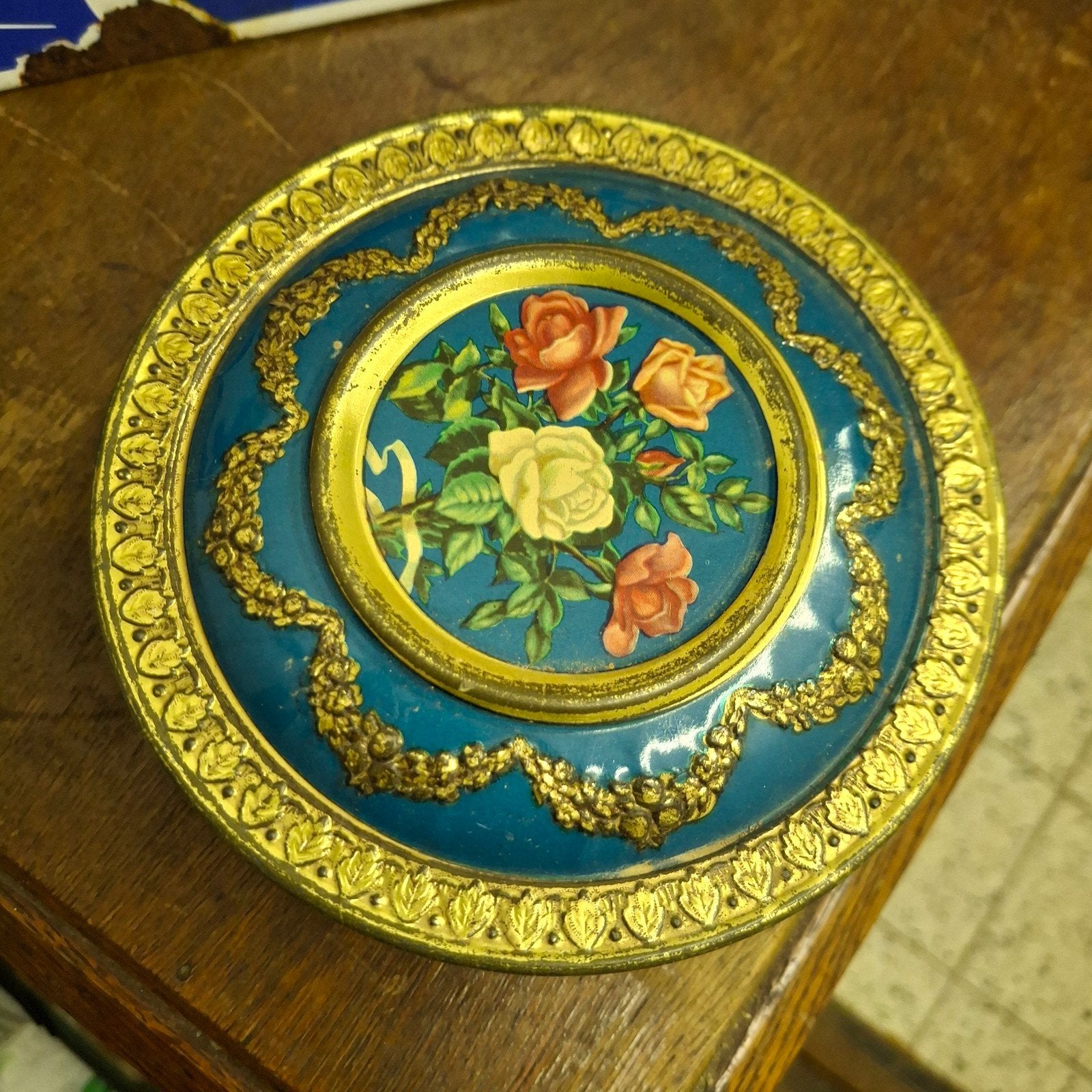 oude doos met rozenpatroon, Antiek en Kunst, Ophalen of Verzenden