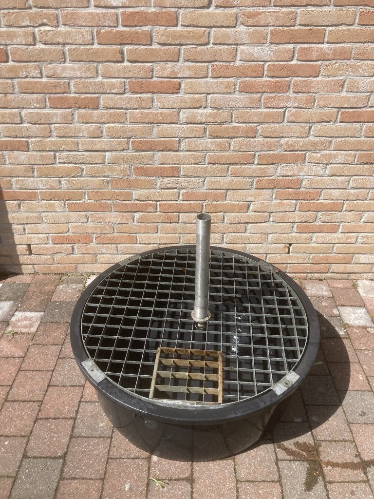 Kuip en rooster voor fontein, Ophalen, Gebruikt, Fontein