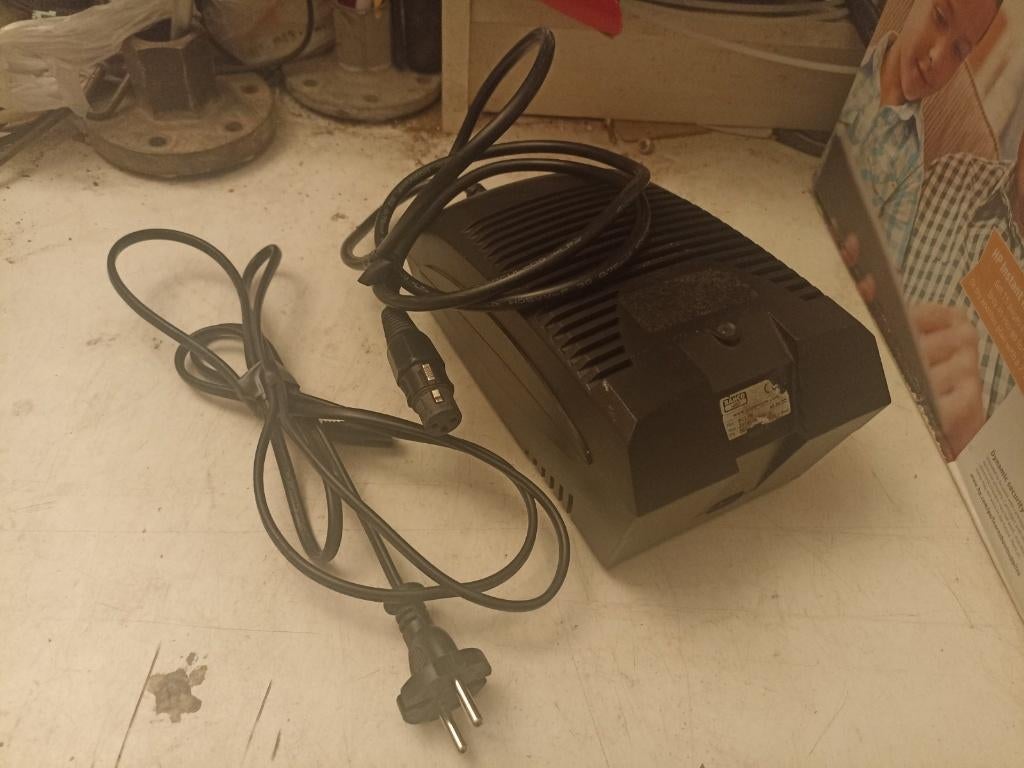 Chargeur Bahco BCL-1b, Pellenc, Enlèvement ou Envoi, Utilisé