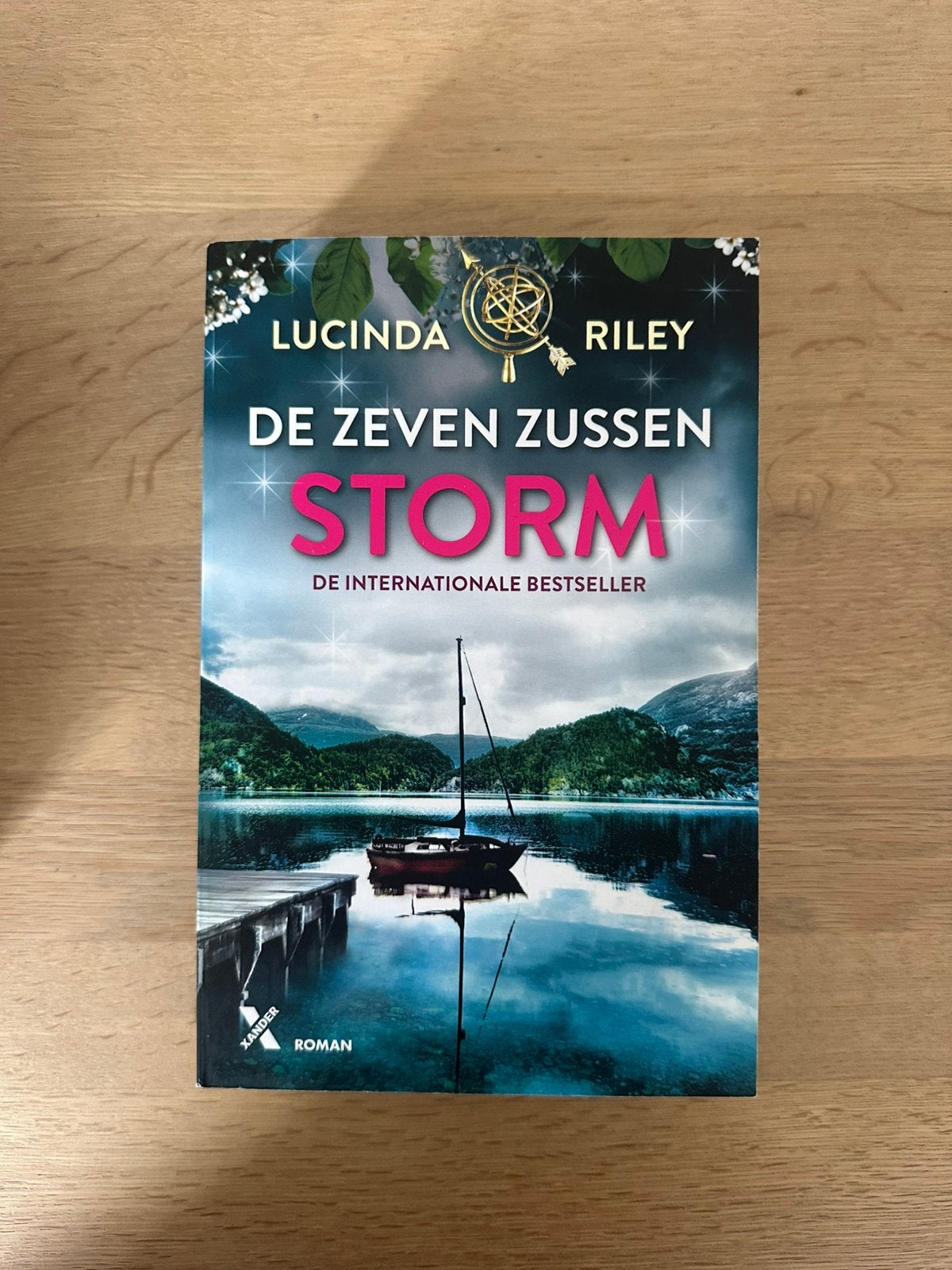 Zeven Zussen - Storm (deel 2), Boeken, Ophalen of Verzenden, Gelezen