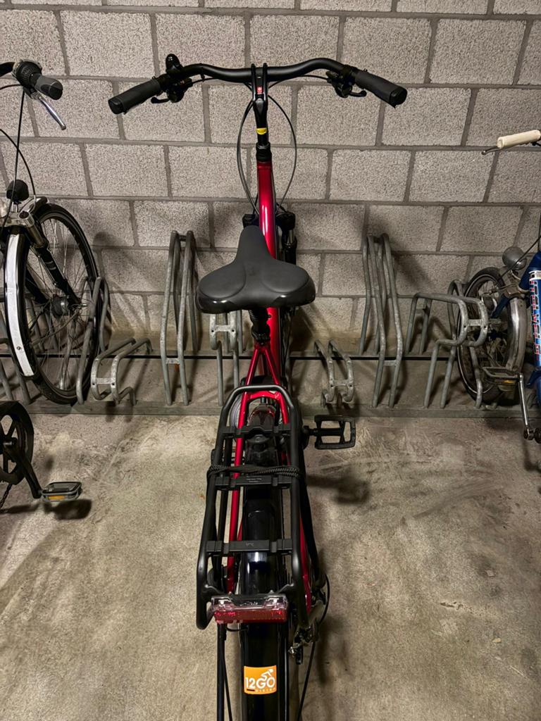 Trek Verve 2 EQ damesfiets rood, Fietsen en Brommers, Fietsen | Dames | Damesfietsen, Ophalen, Zo goed als nieuw