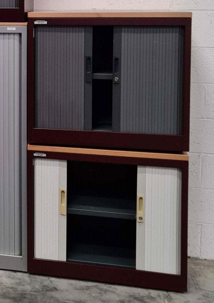 Compacte gordijnhouderkast 73x80x45 cm, Huis en Inrichting, Woonaccessoires | Etagères, Ophalen of Verzenden, Zo goed als nieuw