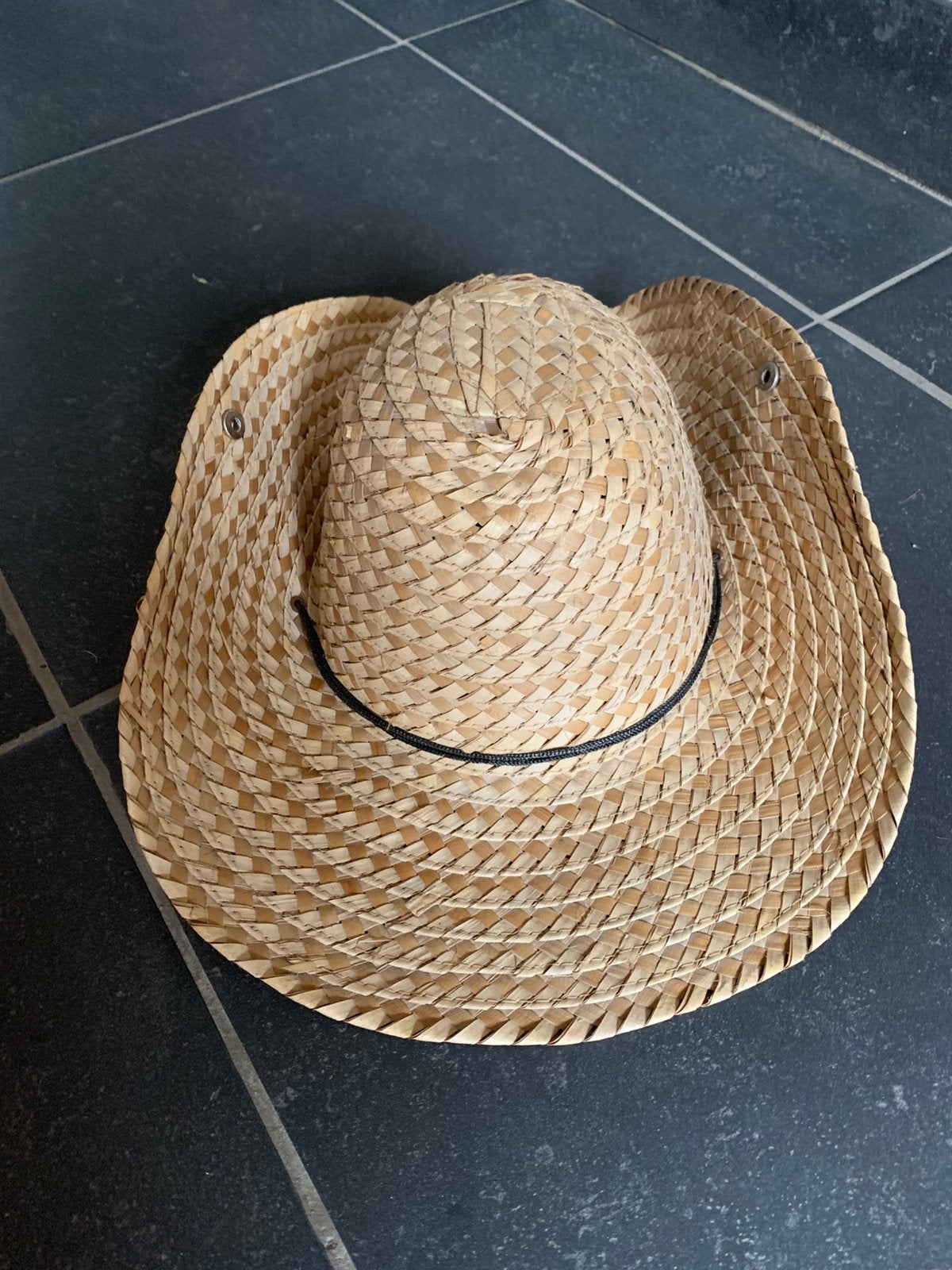 Mooie zonnehoed , kan opzij vast met spijkers  57 cm omtrek, Kleding | Dames, Hoeden en Petten, Ophalen of Verzenden, Zo goed als nieuw