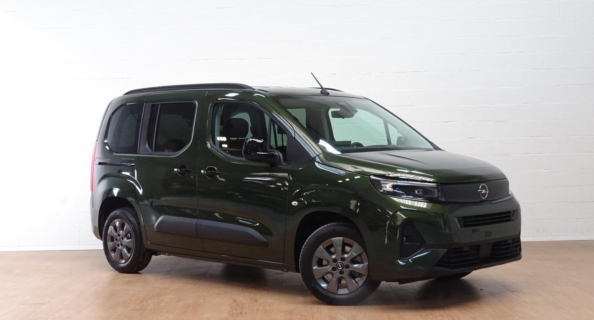 Opel Combo Life 1.2T Edition+gps+camera+park pilot achteraan, Auto's, Opel, Gebruikt, Overige modellen, Parkeersensor, Bedrijf