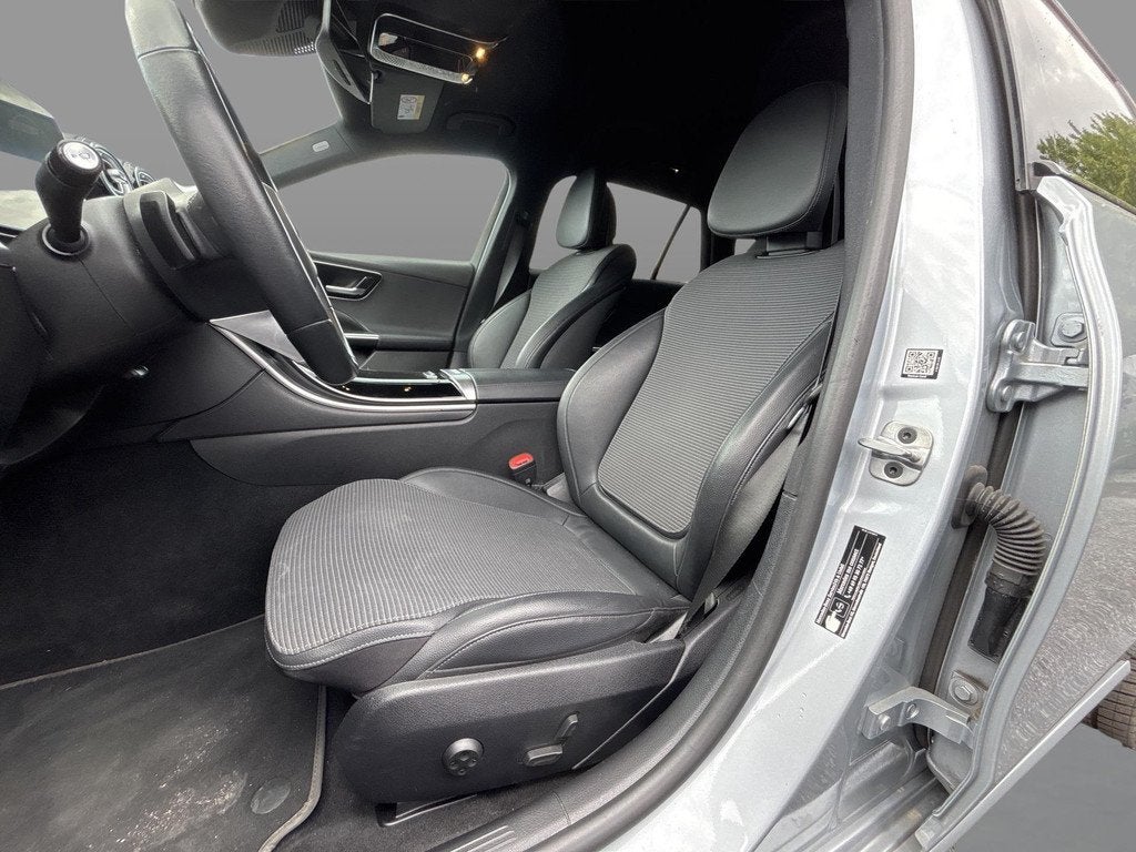 Mercedes-Benz C-Klasse 300 e Break Luxury Line | Verwarmde Z, Auto's, Automaat, 4 cilinders, https://public.car-pass.be/vhr/1c1ad529-7e77-46d9-8b69-c8eb95982f70