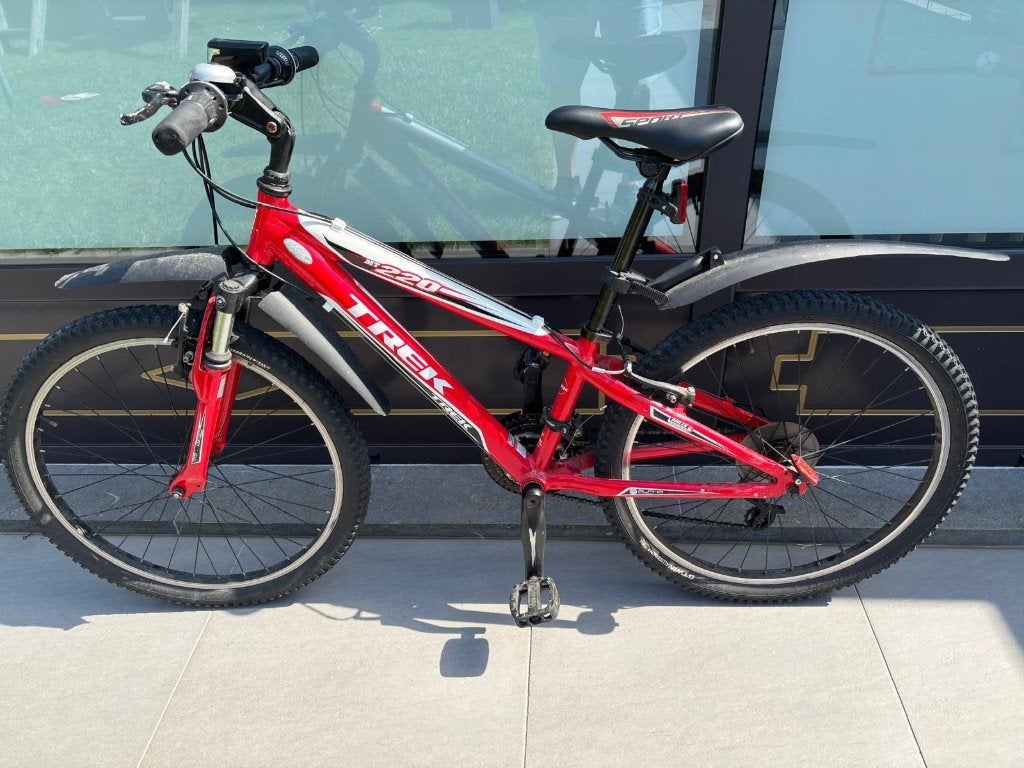 Trek MT 220 kinderfiets (24 inch), Fietsen en Brommers, Ophalen, Versnellingen, Trek, Gebruikt