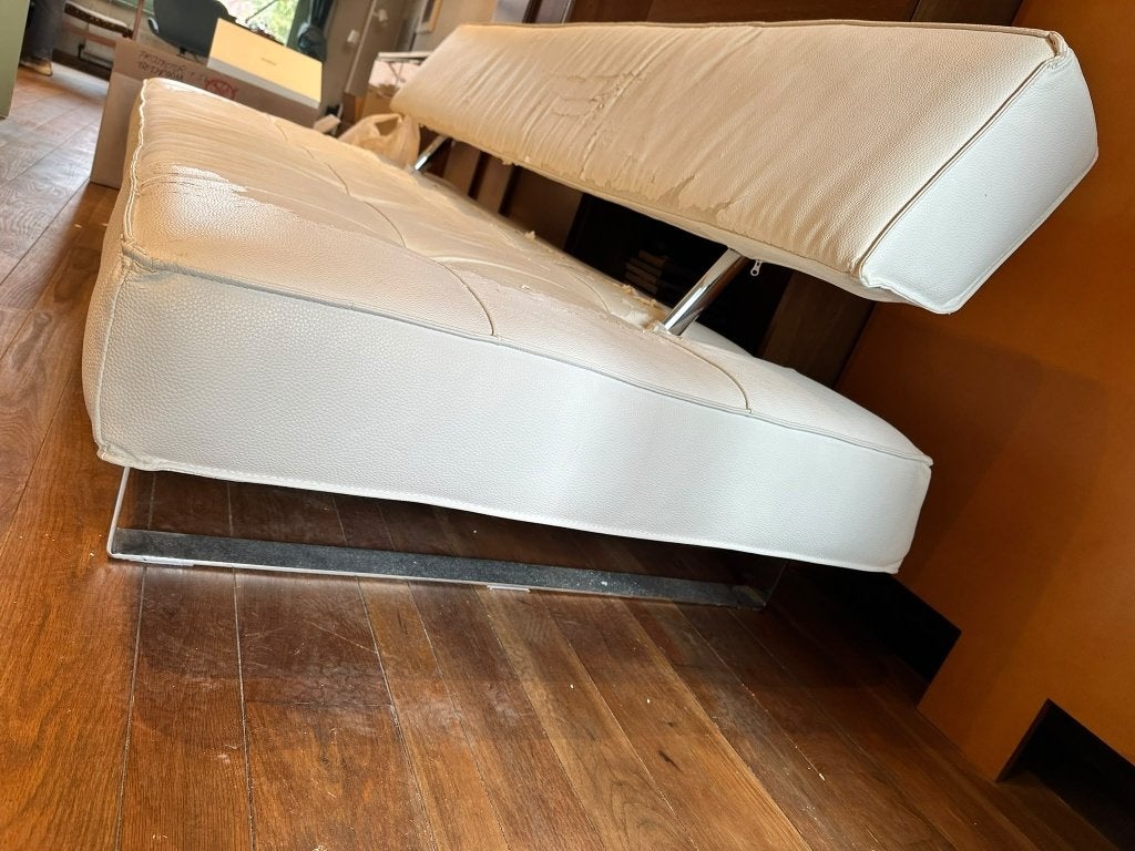 Slaapbank met stevig frame en verchroomde poten, Ophalen, Gebruikt, 200 cm