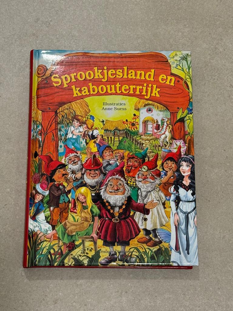 Sprookjesboek 'Sprookjesland en kabouterrijk', Boeken, Sprookjes en Fabels, Verzenden, Gelezen