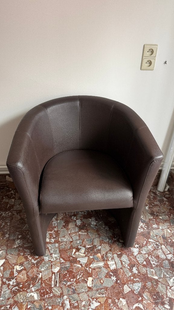 Comfortabele kuipstoel / lounge stoel – bruin kunstleder, Maison & Meubles, Chaises, Comme neuf, Brun, Enlèvement, Cuir