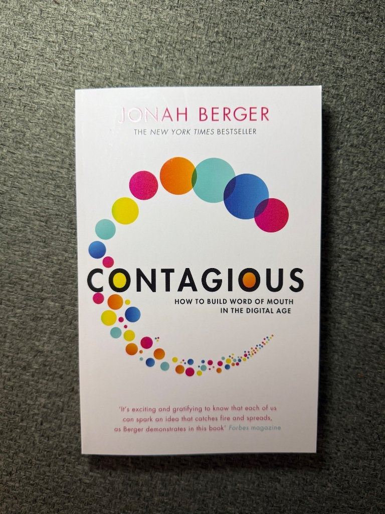 Boek Contagious - Jonah Berger, Boeken, Ophalen of Verzenden, Nieuw, Hogeschool, Jonah berger