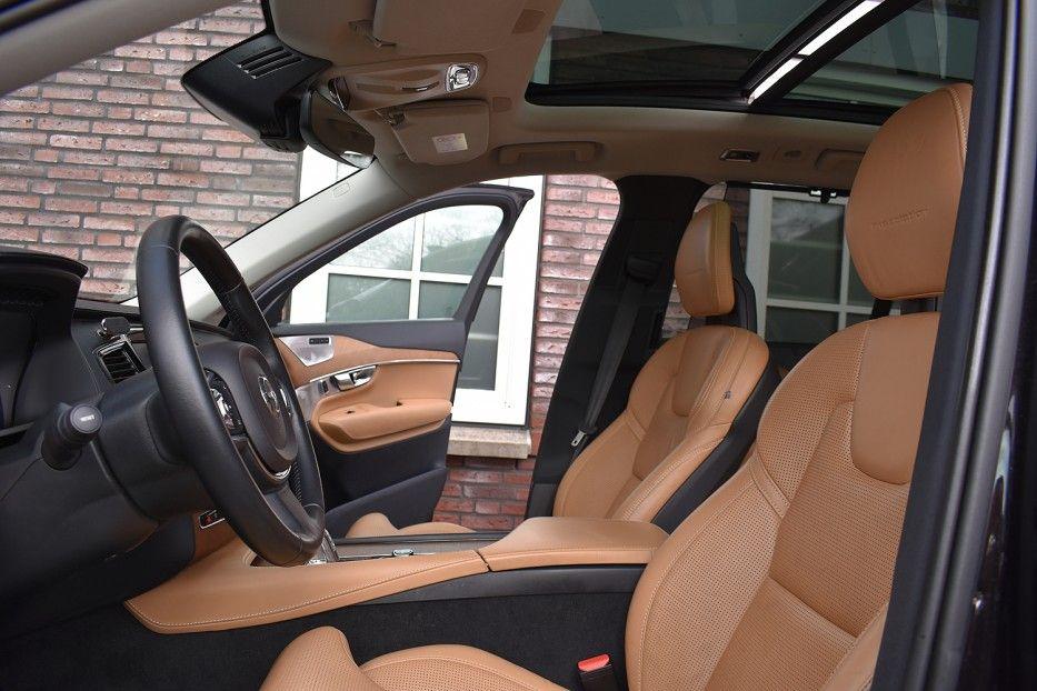Volvo XC90 2.0 T8 Twin Engine AWD Inscription - nieuwe distr, Auto's, 9 kWh, Parkeersensor, Zwart, Bedrijf