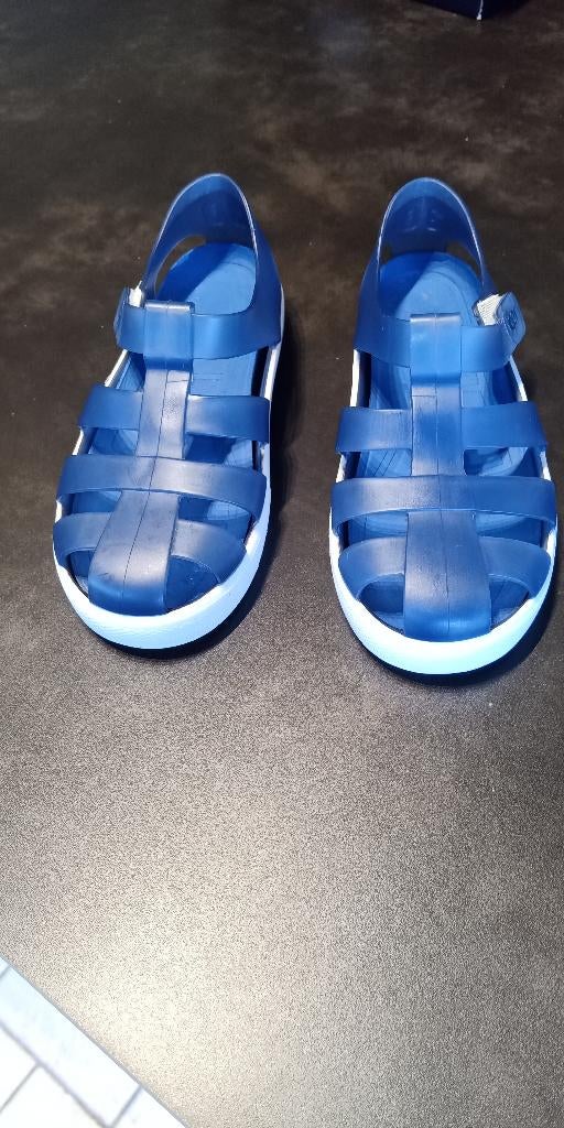 Mooie watersandalen Igor maat 30 in nieuwstaat, Kinderen en Baby's, Ophalen, Overige typen, Jongen, Igor