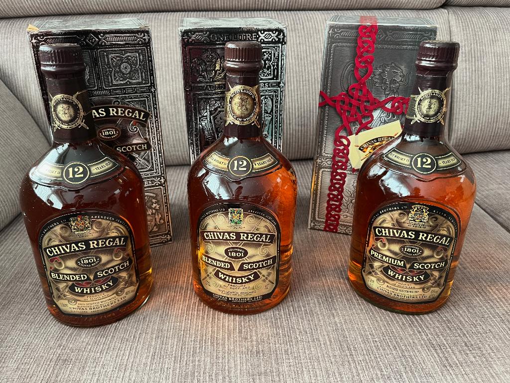 Lot 3 x Whisky Chivas Regal 12 years, 1L, Verzamelen, Wijnen, Ophalen of Verzenden, Vol
