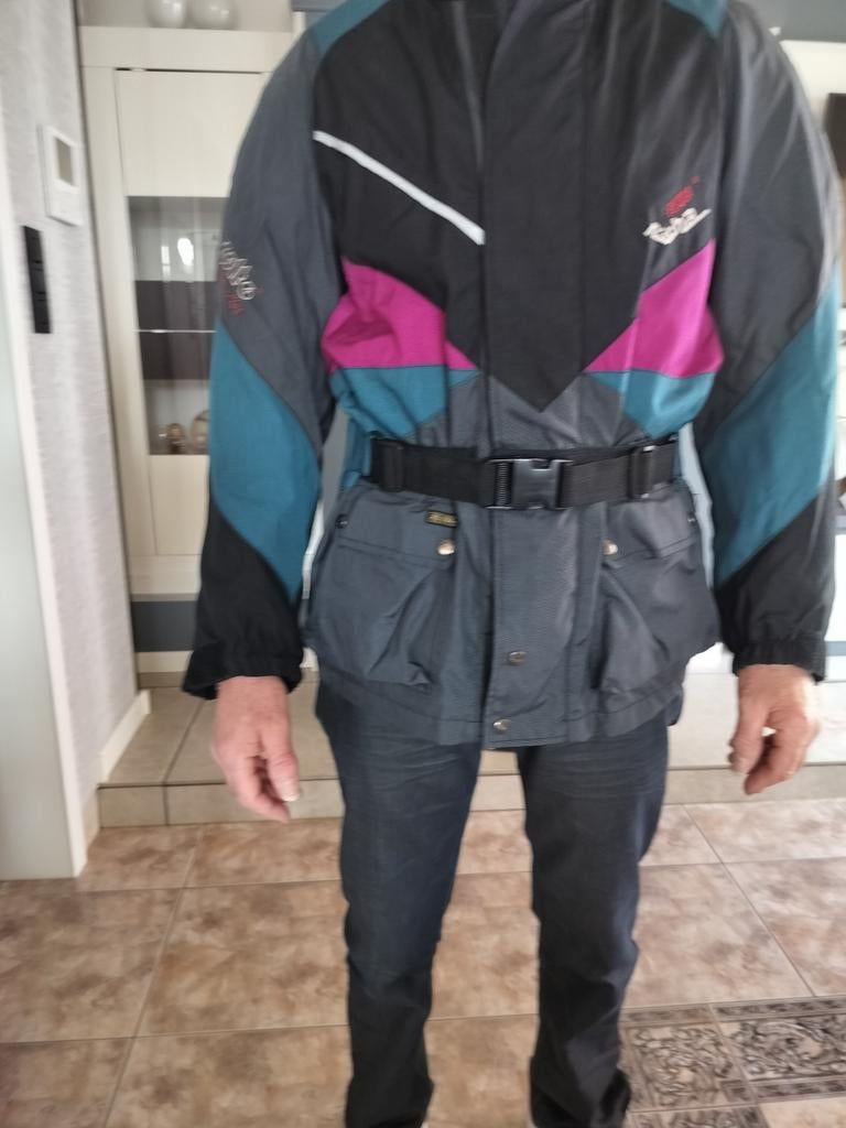 Mottovest Richa taille M, Enlèvement