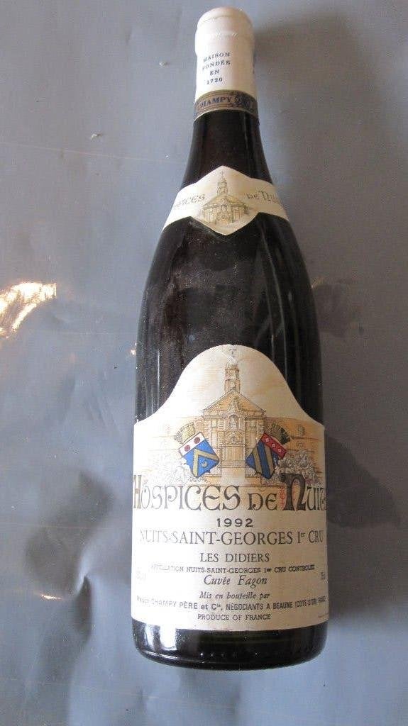 Wijn Bourgogne, Collections, Enlèvement ou Envoi, Pleine, Comme neuf, Vin rouge