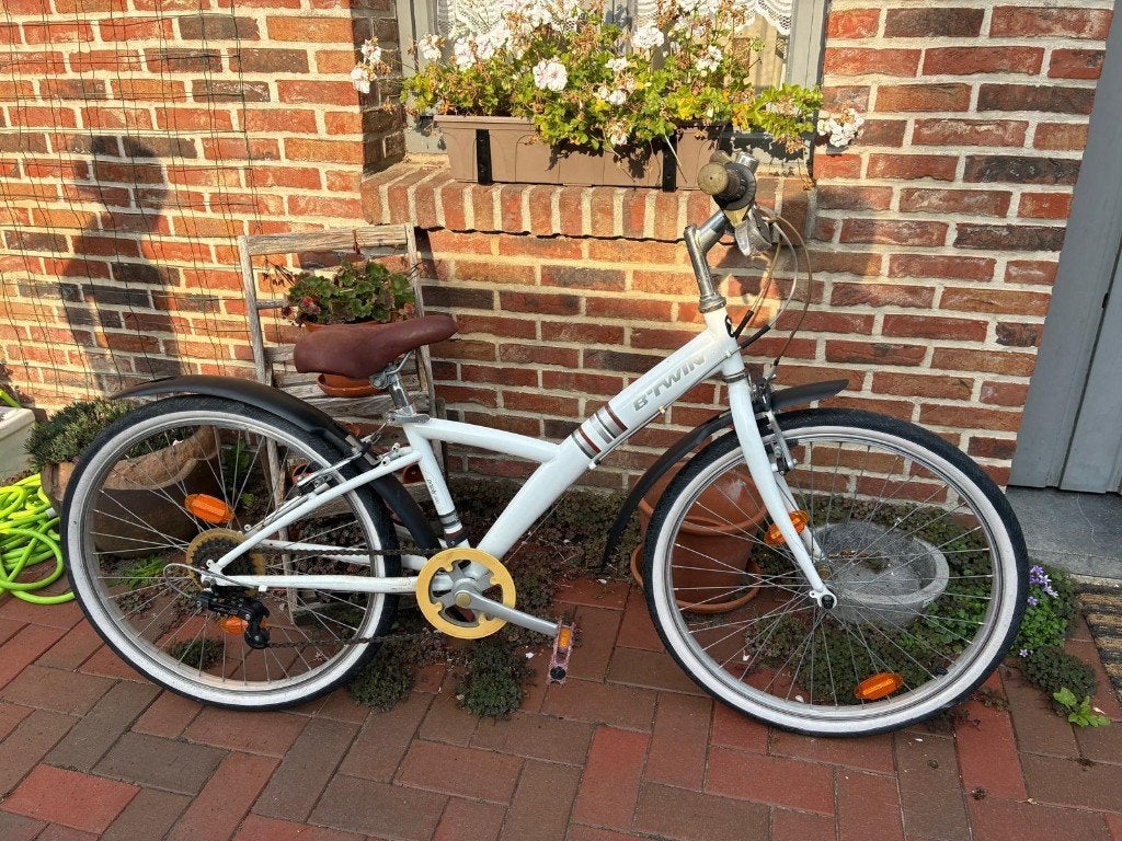 Fiets meisje 24 inch, 9-10 jaar, Fietsen en Brommers, Ophalen, Versnellingen, B-twin decathlon, Gebruikt