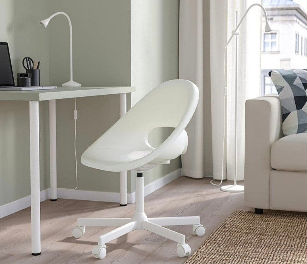 2 mooie IKEA bureau stoelen, Maison & Meubles, Comme neuf, Enlèvement, Blanc, Chaise de bureau