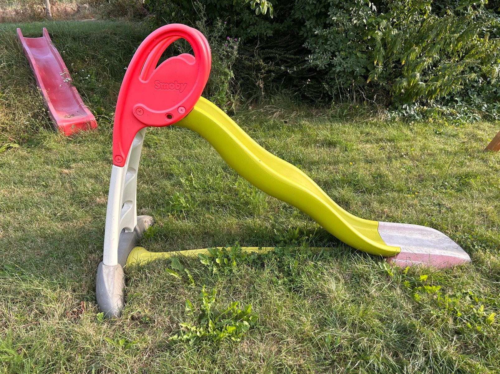 Smoby glijbaan XL met waterspuit, Enfants & Bébés, Produits pour enfants, Enlèvement, Utilisé