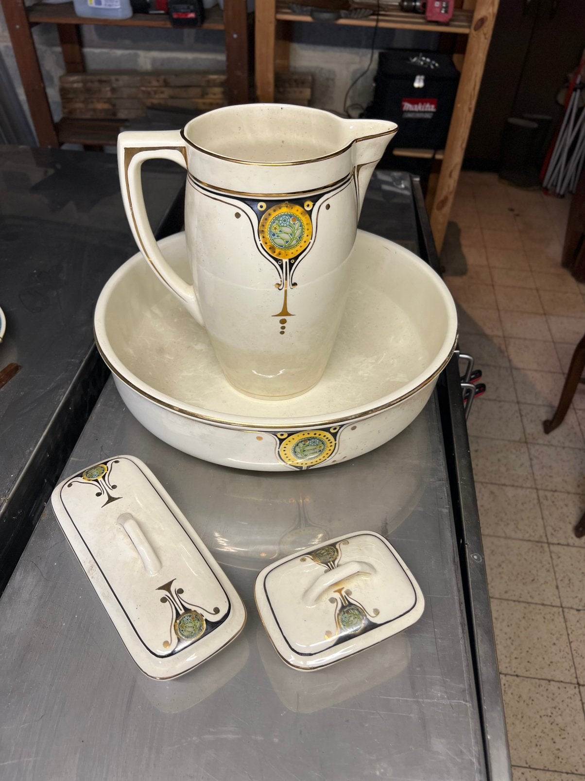 Service de toilette en faïence d’époque Art Déco, Enlèvement