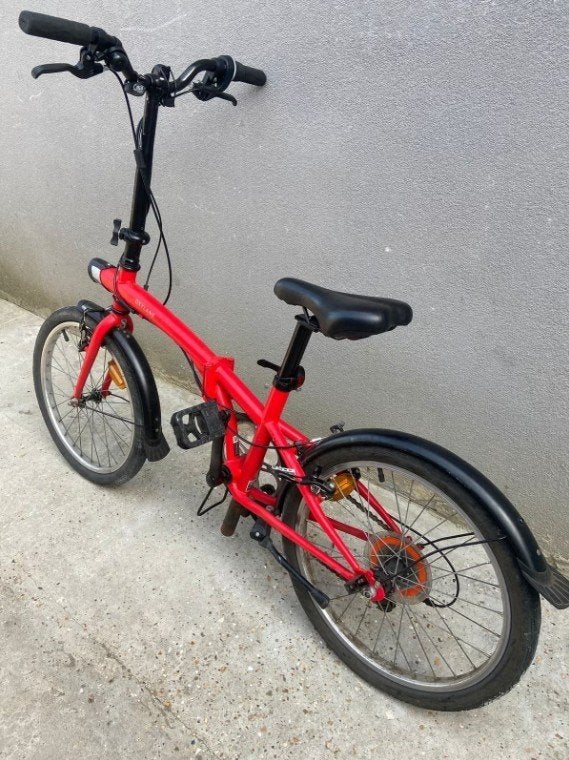 BTWIN Vouwfiets Oxylane 120 rood., Vélos & Vélomoteurs, Vélos | Vélos pliables, Utilisé, Autres marques, 20 pouces ou plus, Totalement pliable