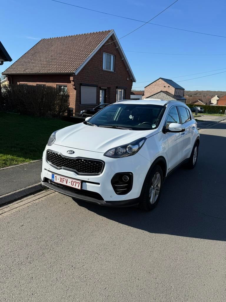 Kia sportage 2016 boite auto 165000 km 4x4 2 litre 136 cv, Auto's, Kia, Particulier, Sportage, 4x4, Elektrisch, Leder, Ophalen