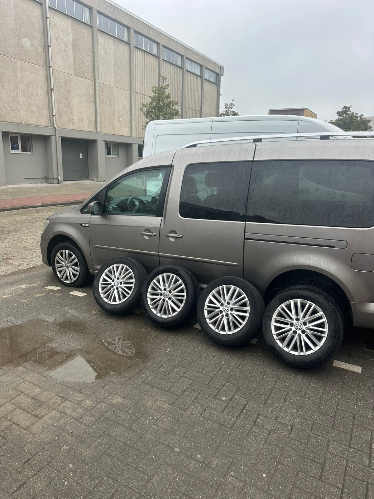 Caddie Maxi Combi, Autos, Caddy Combi, Boîte manuelle, Beige, 5 portes