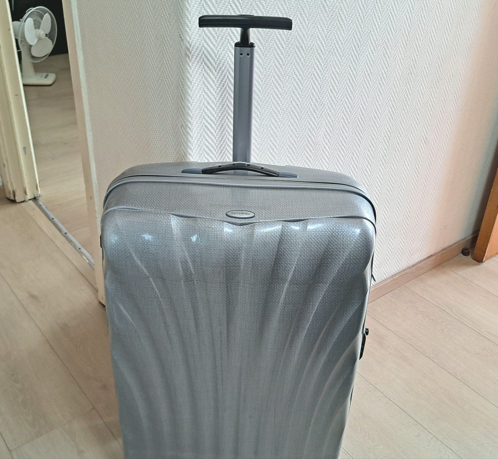 samsonite modèle cosmolite grande valise légère trolley 82cm, Enlèvement, Comme neuf