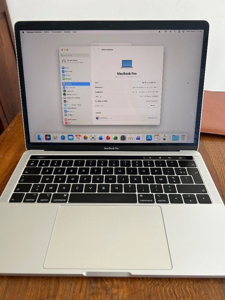 MacBook Pro 13" Retina 2019 • Intel Core i5 • 8 Go RAM, 512 GB, Comme neuf, Azerty, 2 à 3 Ghz