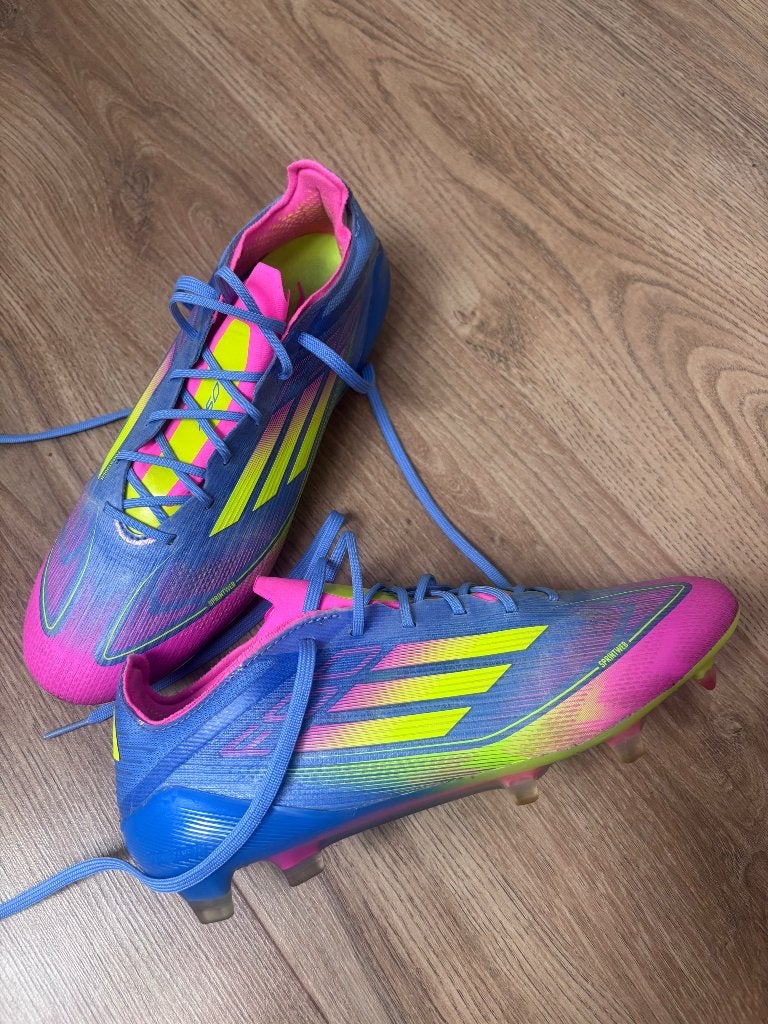 Crampon adidas, Enlèvement ou Envoi, Comme neuf, Chaussures, Taille S