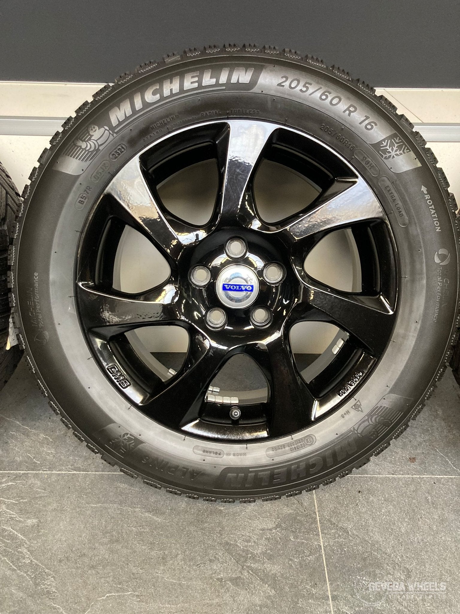 16” Volvo S60 S80 V40CC V60 V70 velgen + winterbanden 5x108, Autos : Pièces & Accessoires, Pneus & Jantes, Pneus et Jantes, Pneus hiver