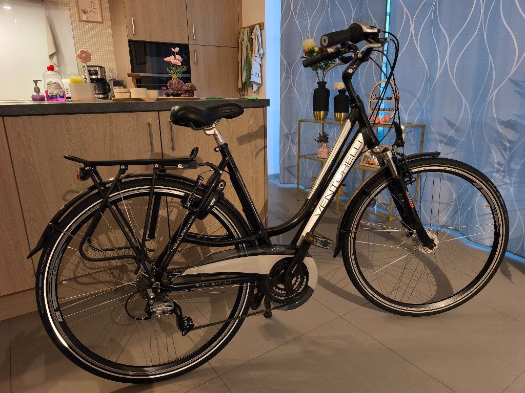 damesfiets"Venturelli Star" in nieuwstaat., Fietsen en Brommers, Fietsen | Dames | Damesfietsen, Zo goed als nieuw, Versnellingen