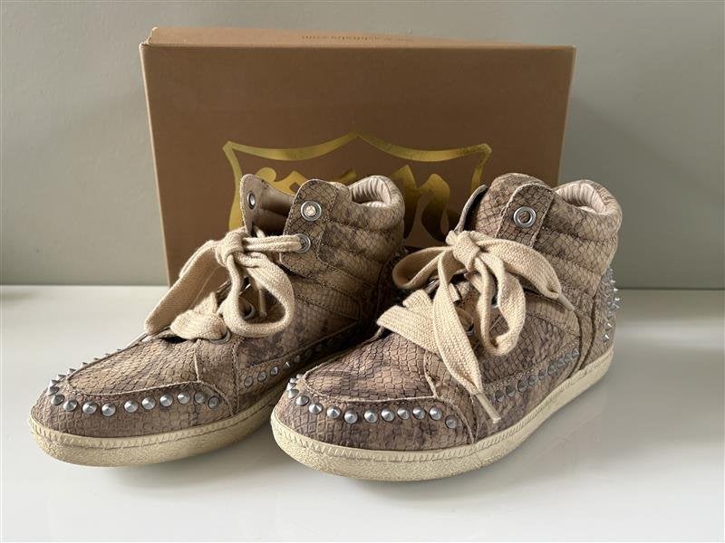 ASH Zest High-Top Sneakers met Studs (Python/Cobra Look), Beige, Ophalen of Verzenden, Zo goed als nieuw, Sneakers