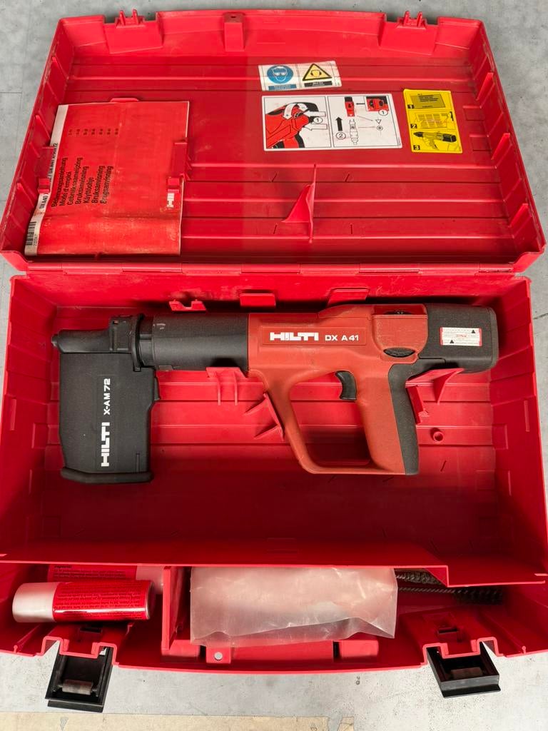 Nagelpistool Hilti., Ophalen, Zo goed als nieuw