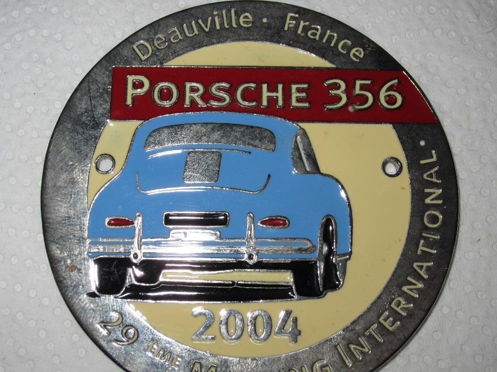 Geëmailleerde insigne Porsche 356 29e Deauv International Me, Verzamelen, Automerken, Motoren en Formule 1, Nieuw, Auto's, Ophalen