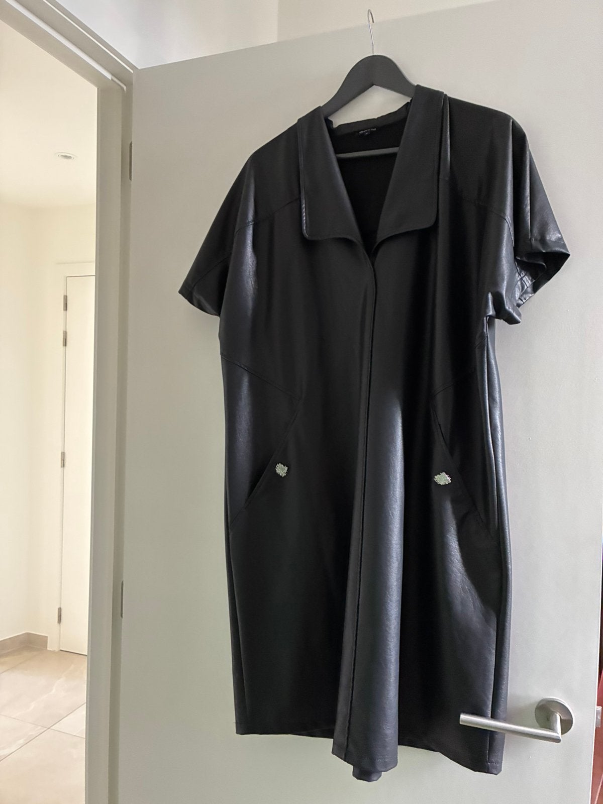 Lederen kleed, Enlèvement, Comme neuf, Taille 42/44 (L)