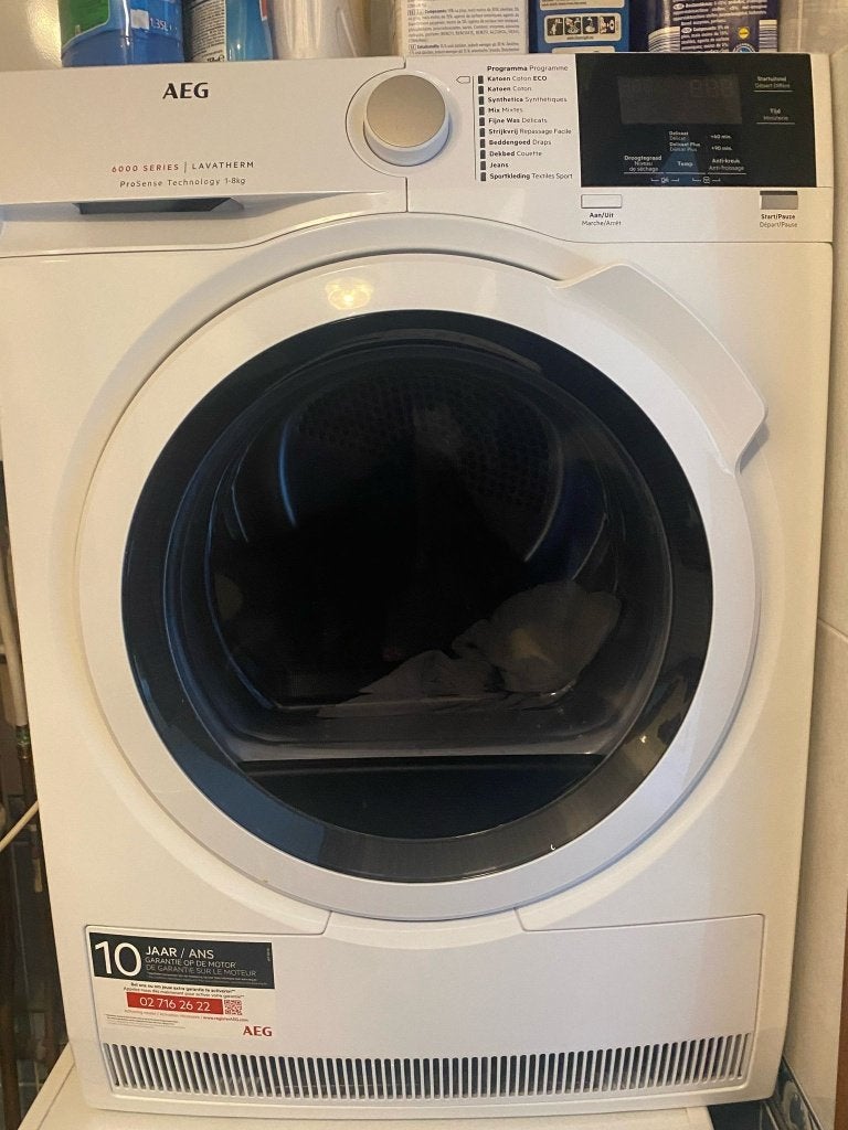 Séchoir AEG - 2023, Elektronische apparatuur, Droogkasten, Ophalen, 6 tot 8 kg, Zo goed als nieuw, Energieklasse A of zuiniger