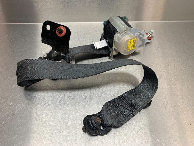 BOUCLE DE CEINTURE ARRIÈRE DROIT Kia Carens III (FG), Utilisé, Kia