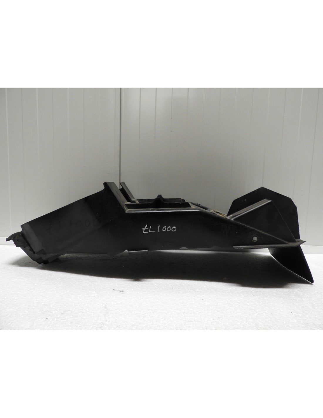 TL1000S 1996 - 2001 Suzuki Batterijbak D1-42809