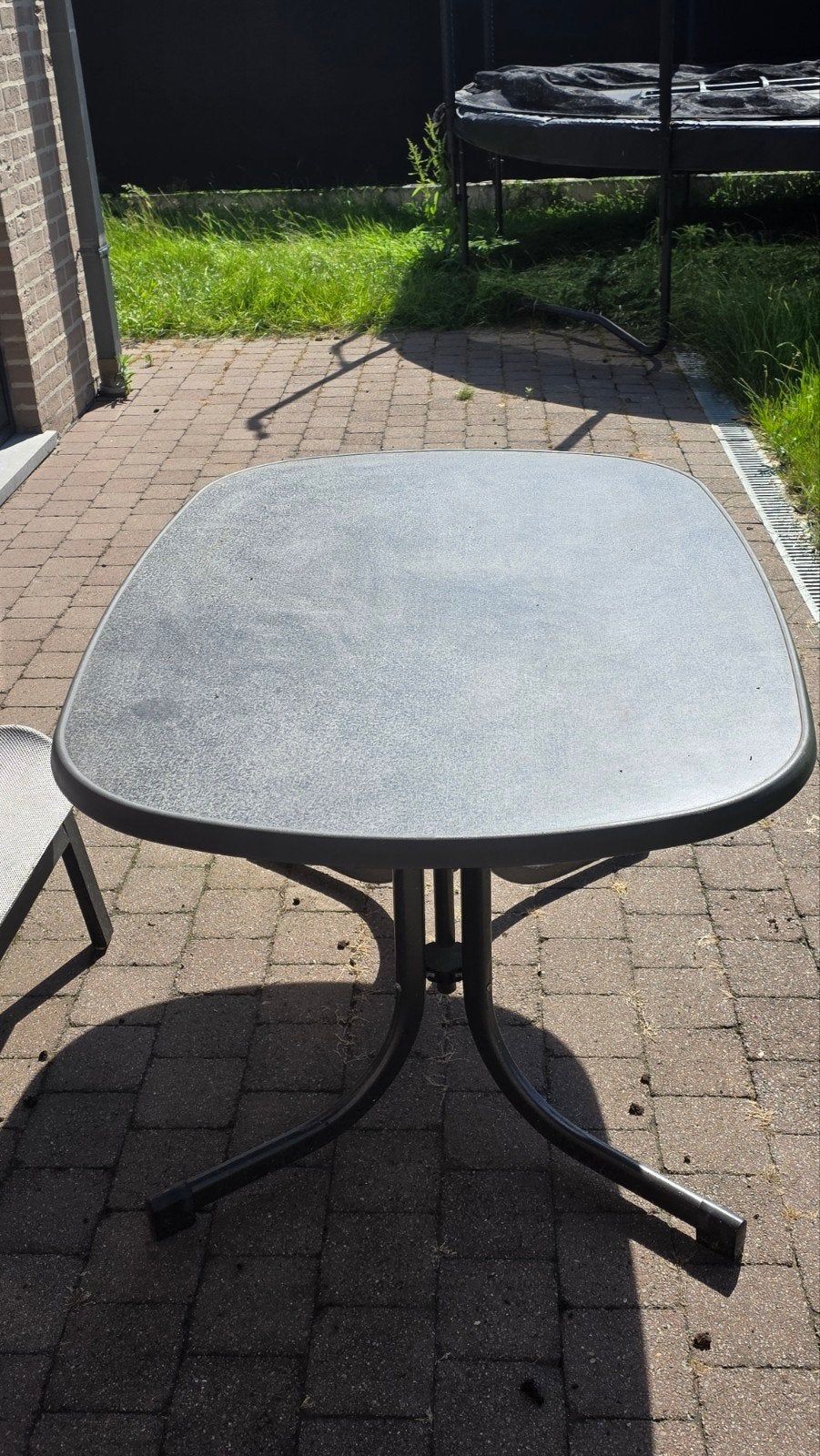Tafel met 2x 4 stoelen. Mag gratis weg, Enlèvement