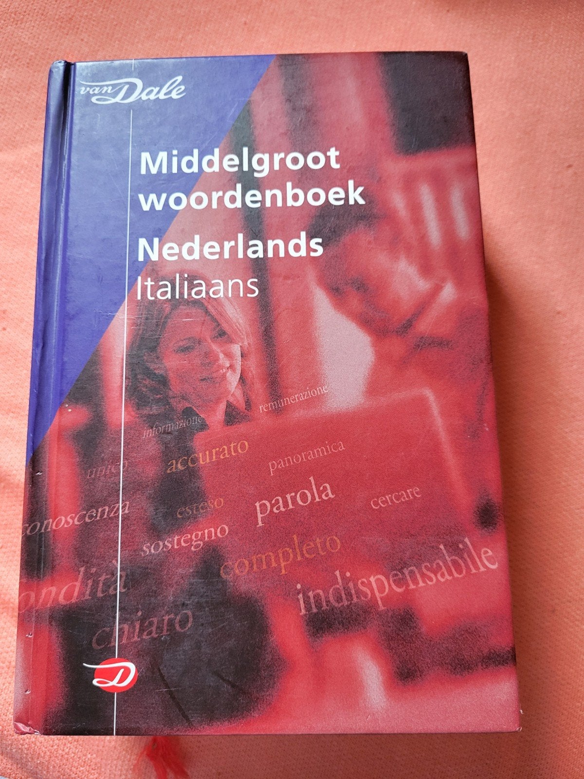 Van Dale Middelgroot woordenboek Nederlands-Italiaans, Vincenzo Lo Cascio, Ophalen of Verzenden, Van Dale, Italiaans
