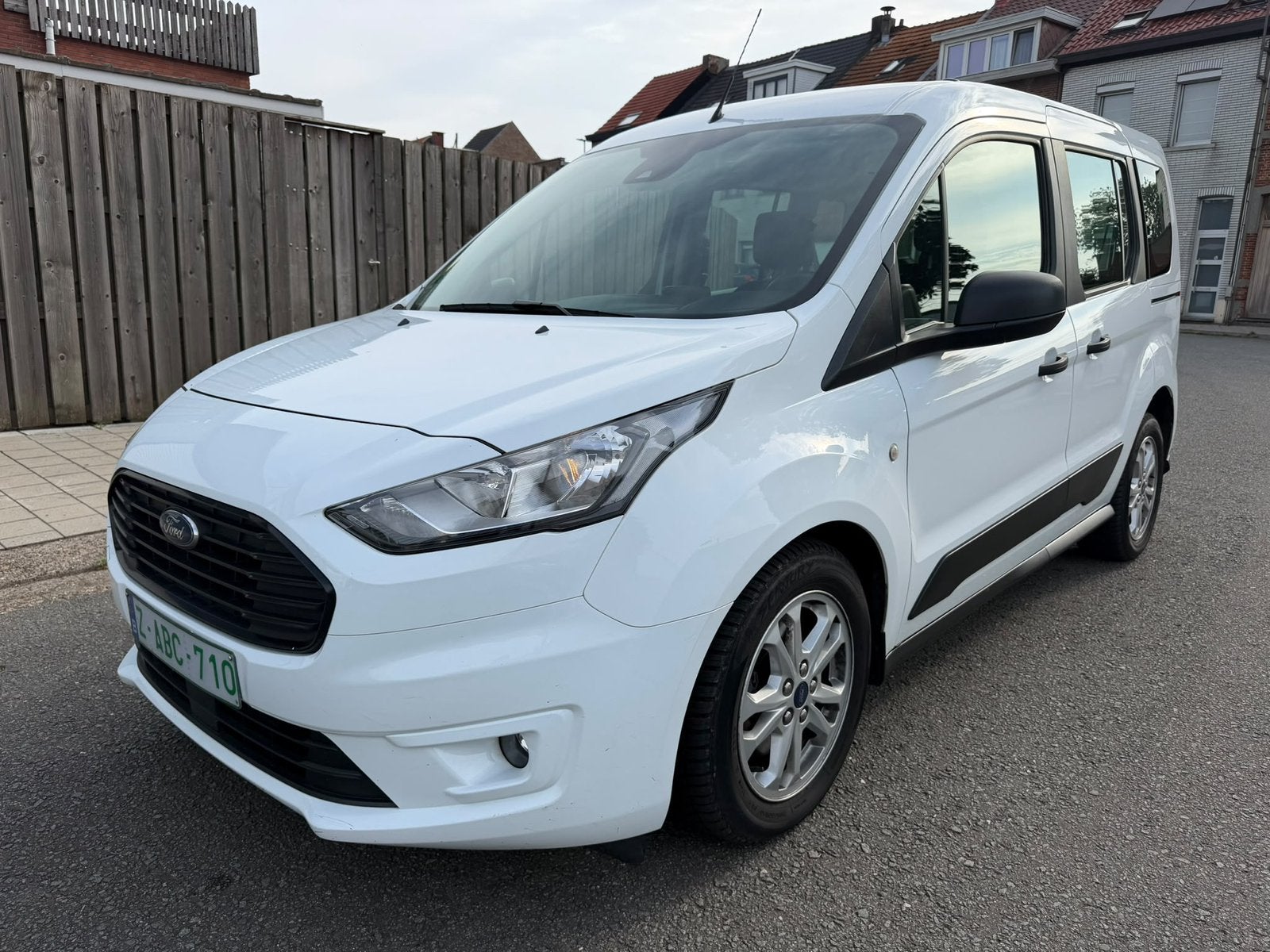 FORD TOURNEO CONNECT 2020 1 JAAR GARANTIE!!, Autos, Achat, Euro 6, 5 portes, Automatique