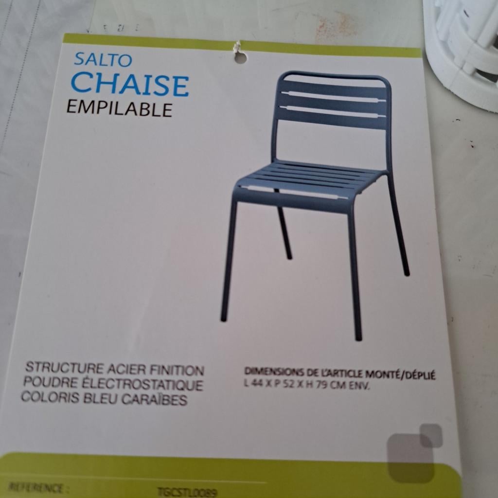 Metalen tuinstoelen, Ophalen