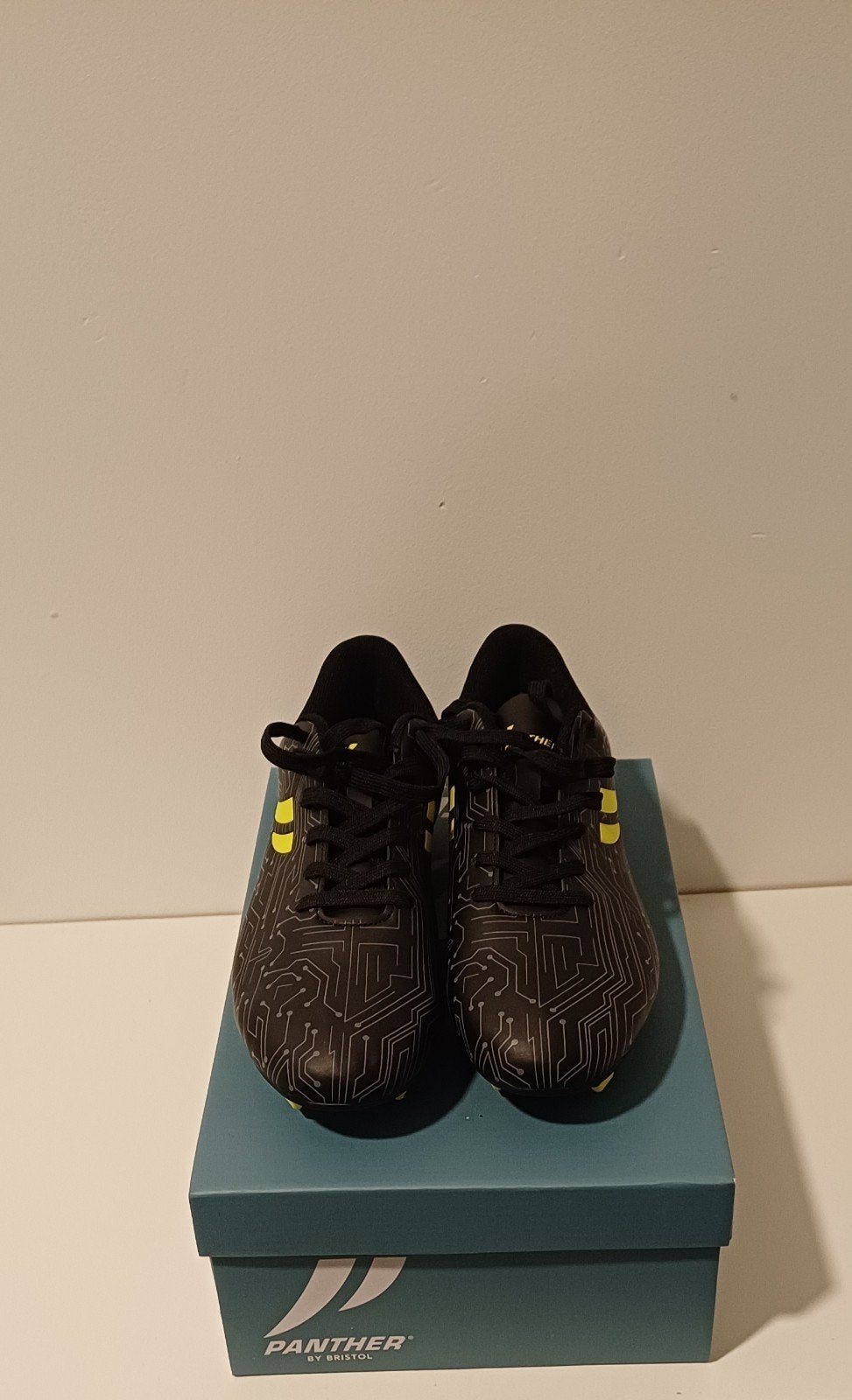 Chaussures de football Panther, taille 40., Enlèvement, Neuf